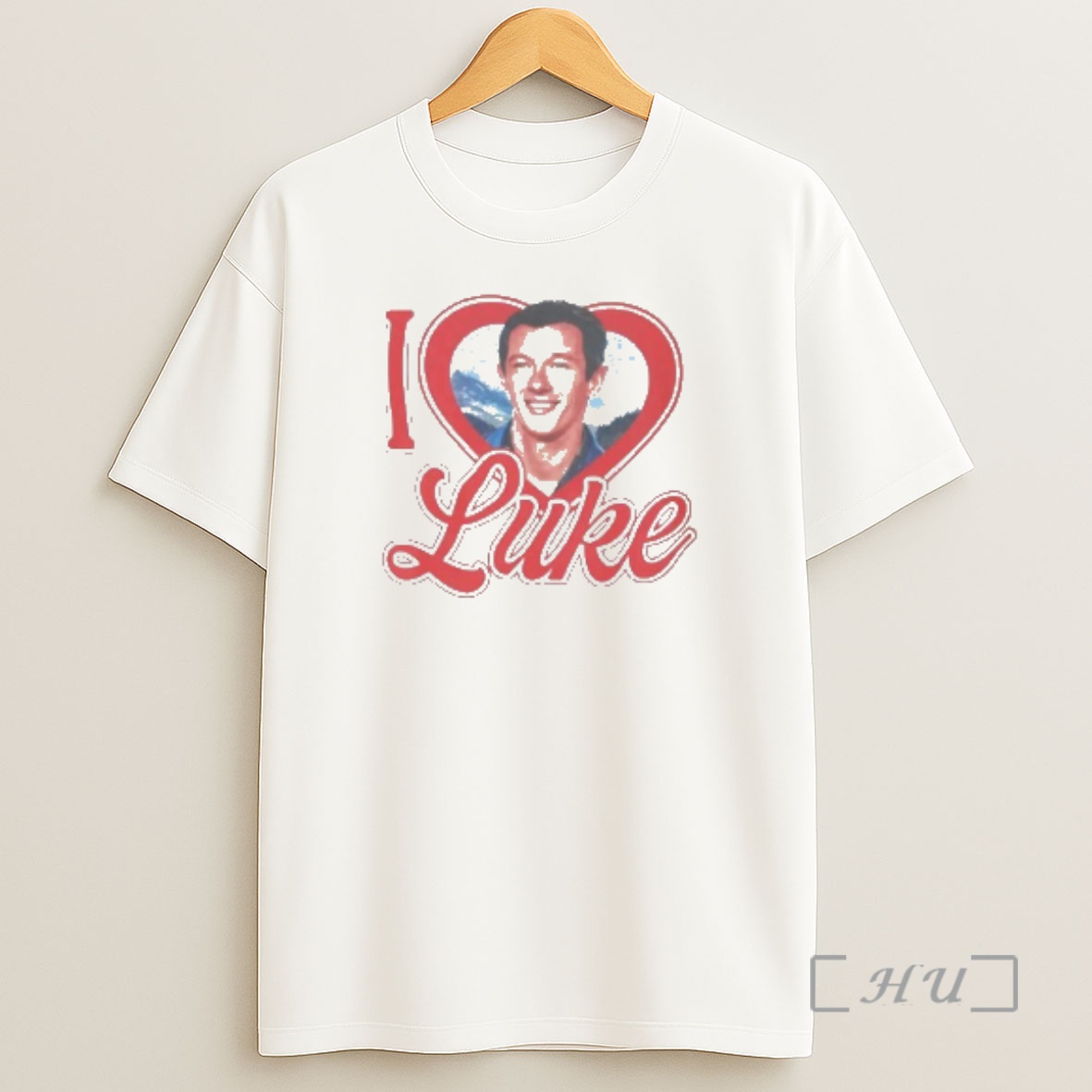 Officials I Love Luke Premium Shirt Sweatshirt Tee