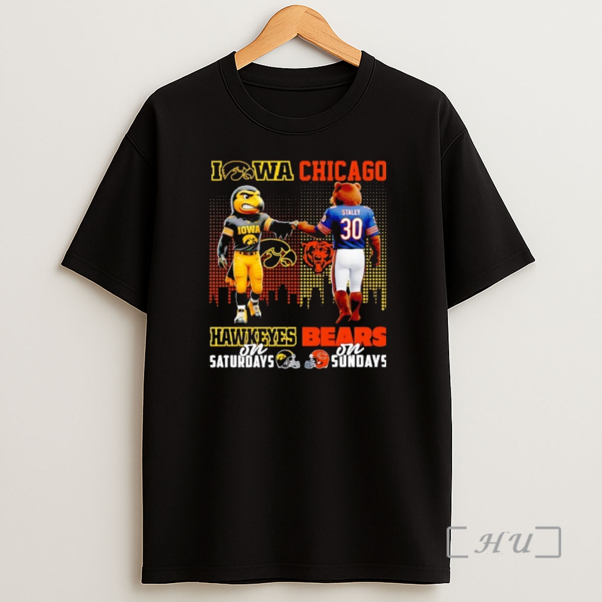 Officials Iowa Hawkeyes On Saturdays Vs Chicago Bears On Sundays Gameday Mascot Shirt Sweatshirt Tee