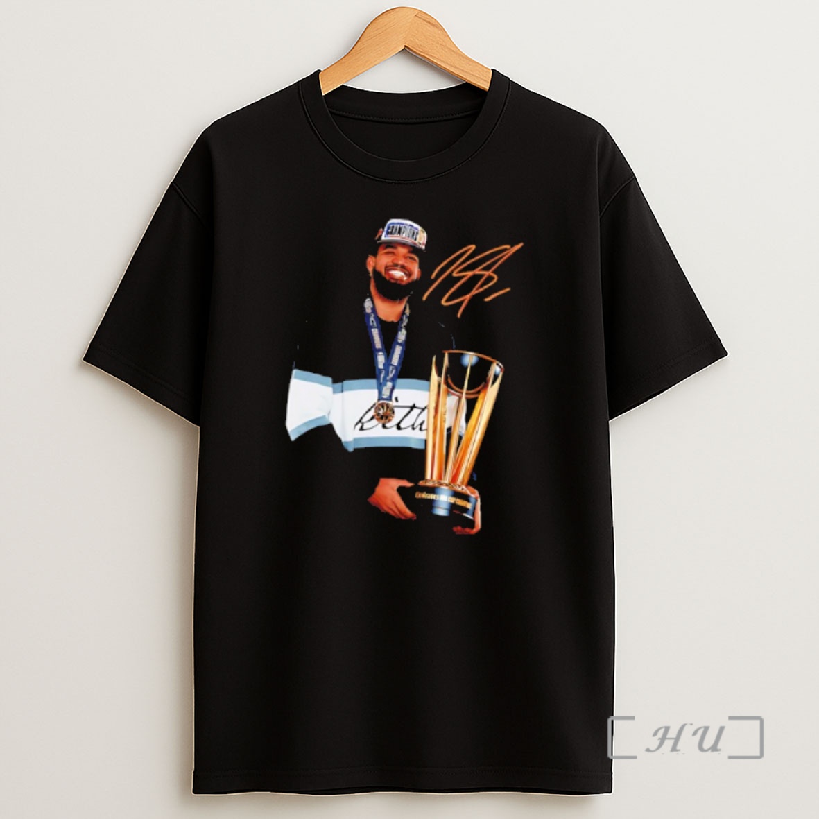 Officials Karl Anthony Towns New York Knicks 2025 Nba Cup Champions Trophy Shirt Sweatshirt Tee