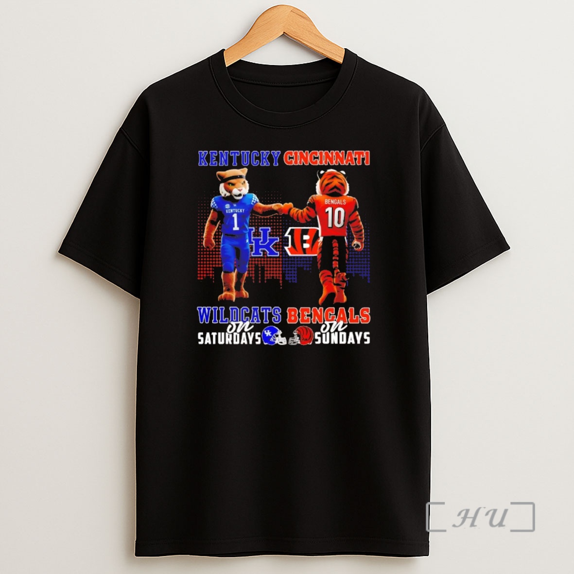 Officials Kentucky Wildcats On Saturdays Cincinnati Bengals On Sundays Mascot Chriast Premium Shirt Sweatshirt Tee