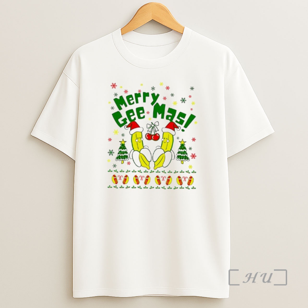Officials Merry Gee Mas Banana Santa Hat Graphic Shirt Sweatshirt Tee