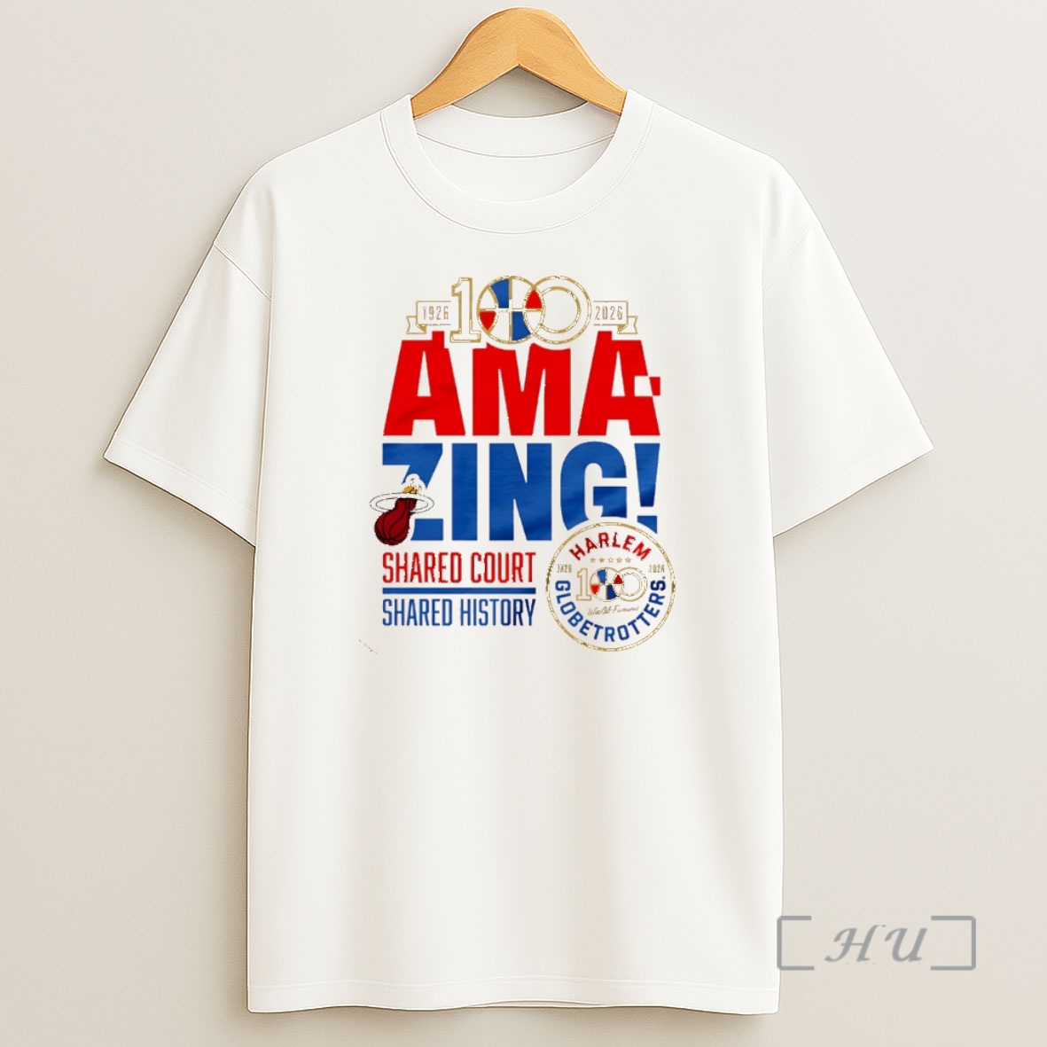 Officials Miami Heat X Harlem Globetrotters Amazing 100 Year 1926 2026 Christmas Premium Shirt Sweatshirt Tee