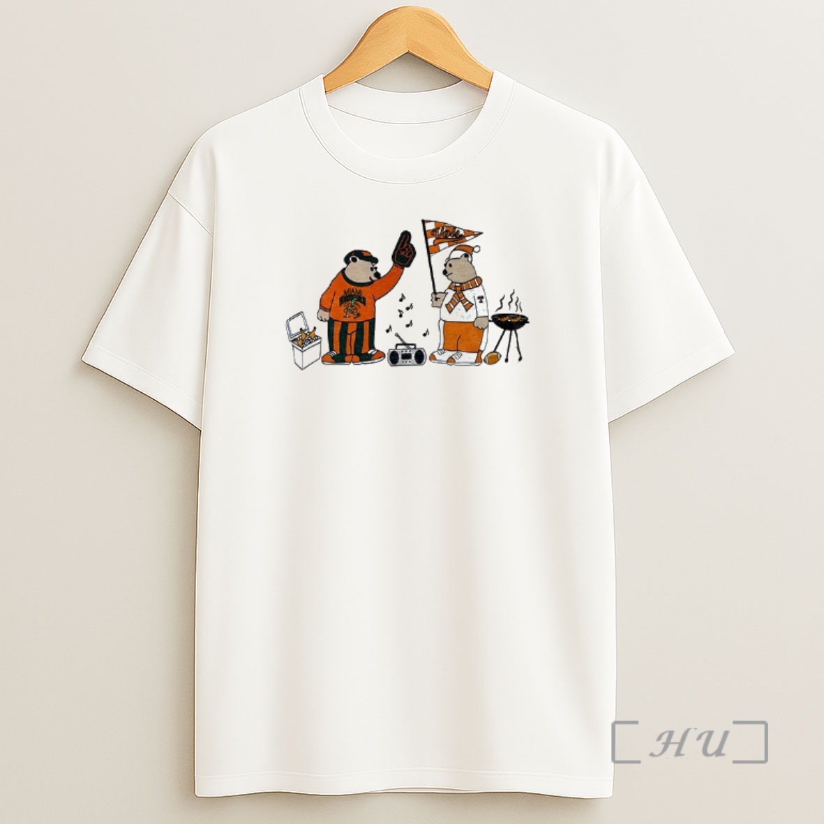 Officials Miami Hurricanes Vs Tennessee Volunteers Tailgating Fan Bears Shirt Sweatshirt Tee