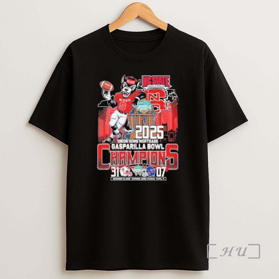 Officials Nc State Wolfpack Mascot 2025 Gasparilla Bowl Champions Score Shirt Sweatshirt Tee