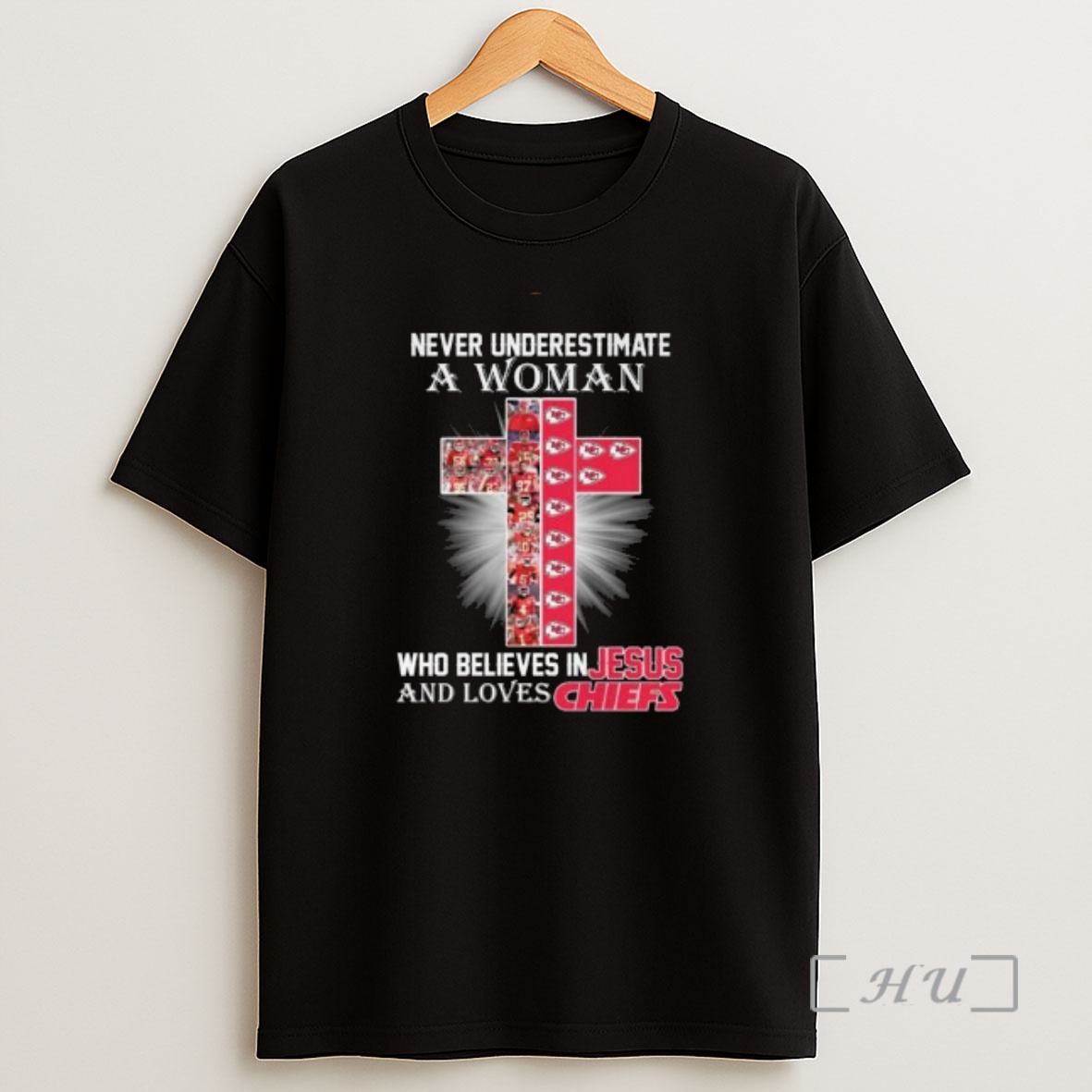 Officials Never Underestimate A Woman Who Believes In Jesus And Loves Kansas City Chiefs Cross Circle Black Premium Shirt Sweatshirt Tee