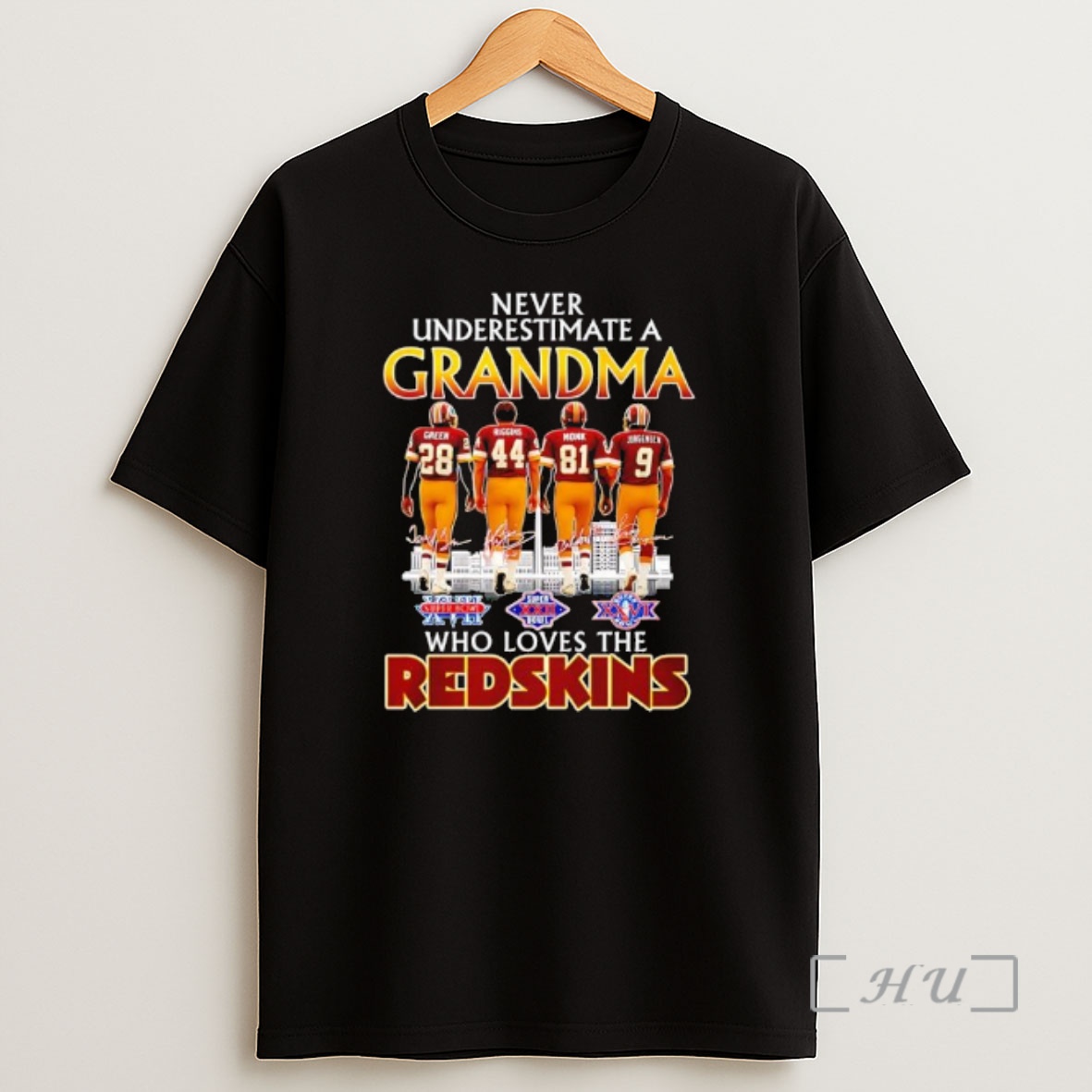 Officials Never Underestimate A Grandma Who Loves The Washington Redskins Legends Shirt Sweatshirt Tee