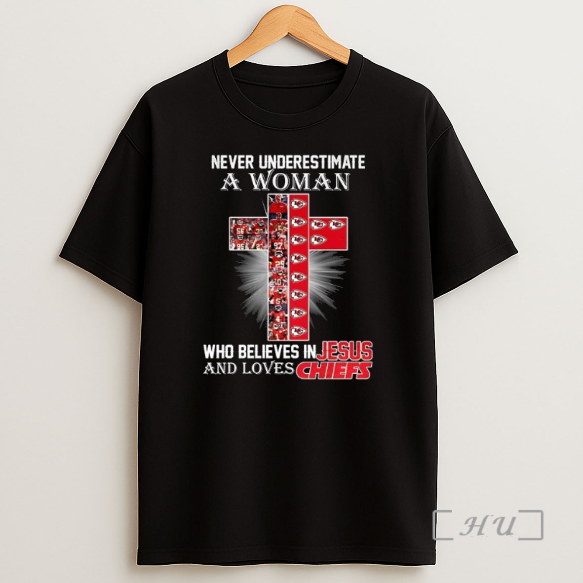 Officials Never Underestimate A Woman Who Believe In Jesus And Loves Kansas City Chiefs Premium Shirt Sweatshirt Tee