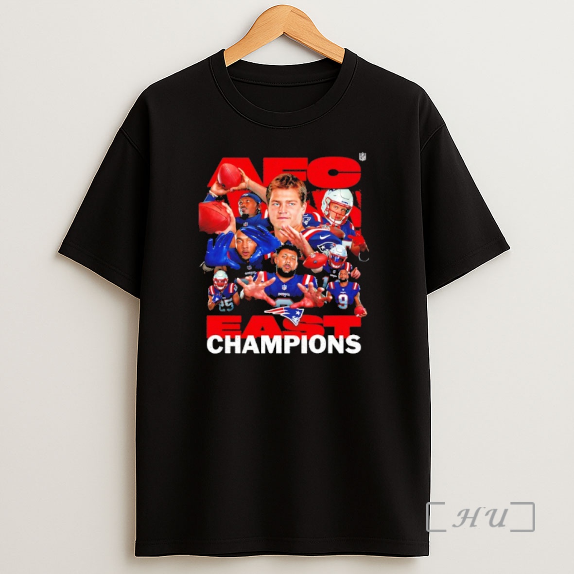 Officials New England Patriots 2025 Afc East Champions All Member Graphic Shirt Sweatshirt Tee