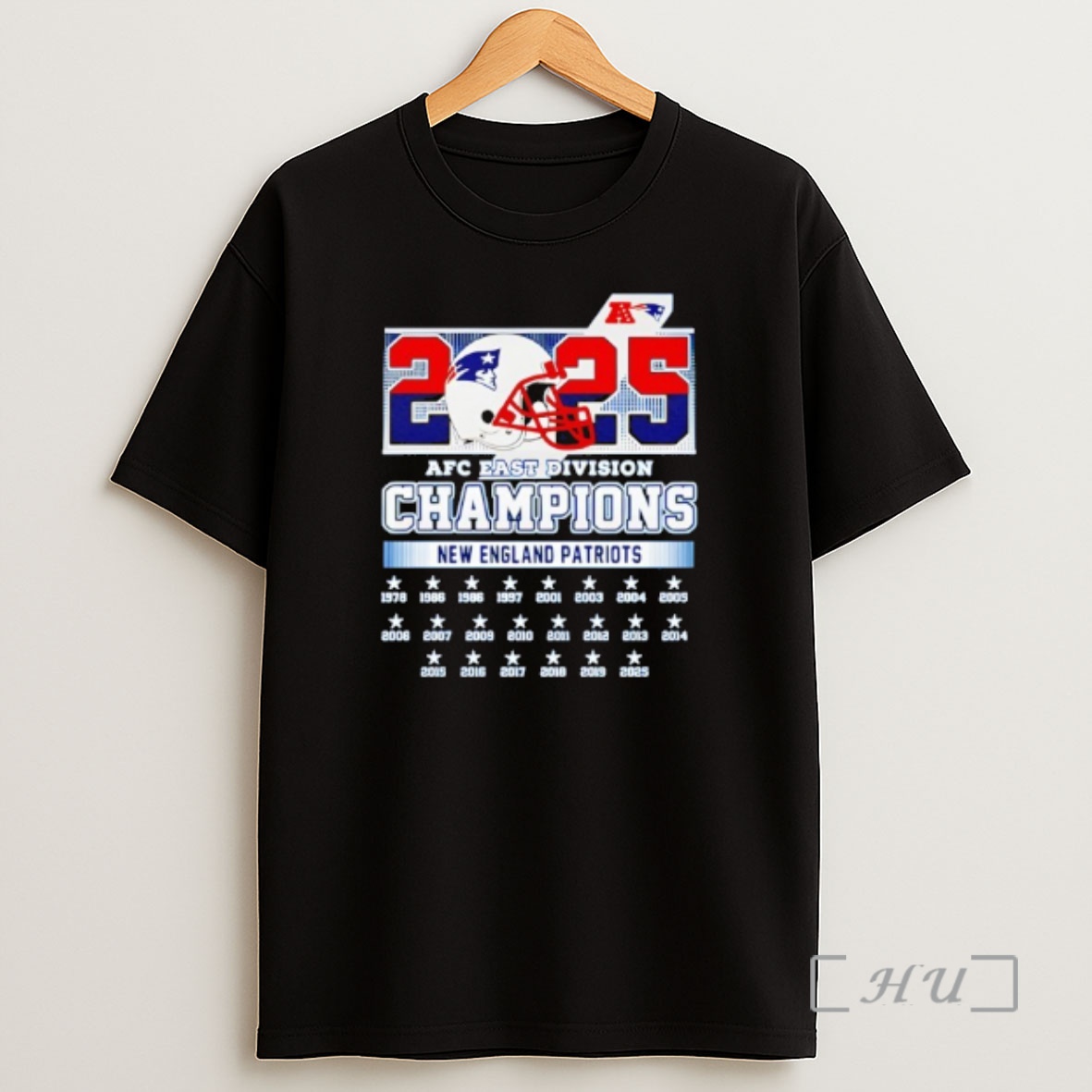 Officials New England Patriots 2025 Afc East Division Champions Shirt Sweatshirt Tee