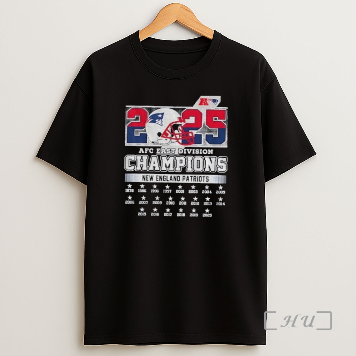 Officials New England Patriots 2025 Afc East Divison Champions Shirt Sweatshirt Tee