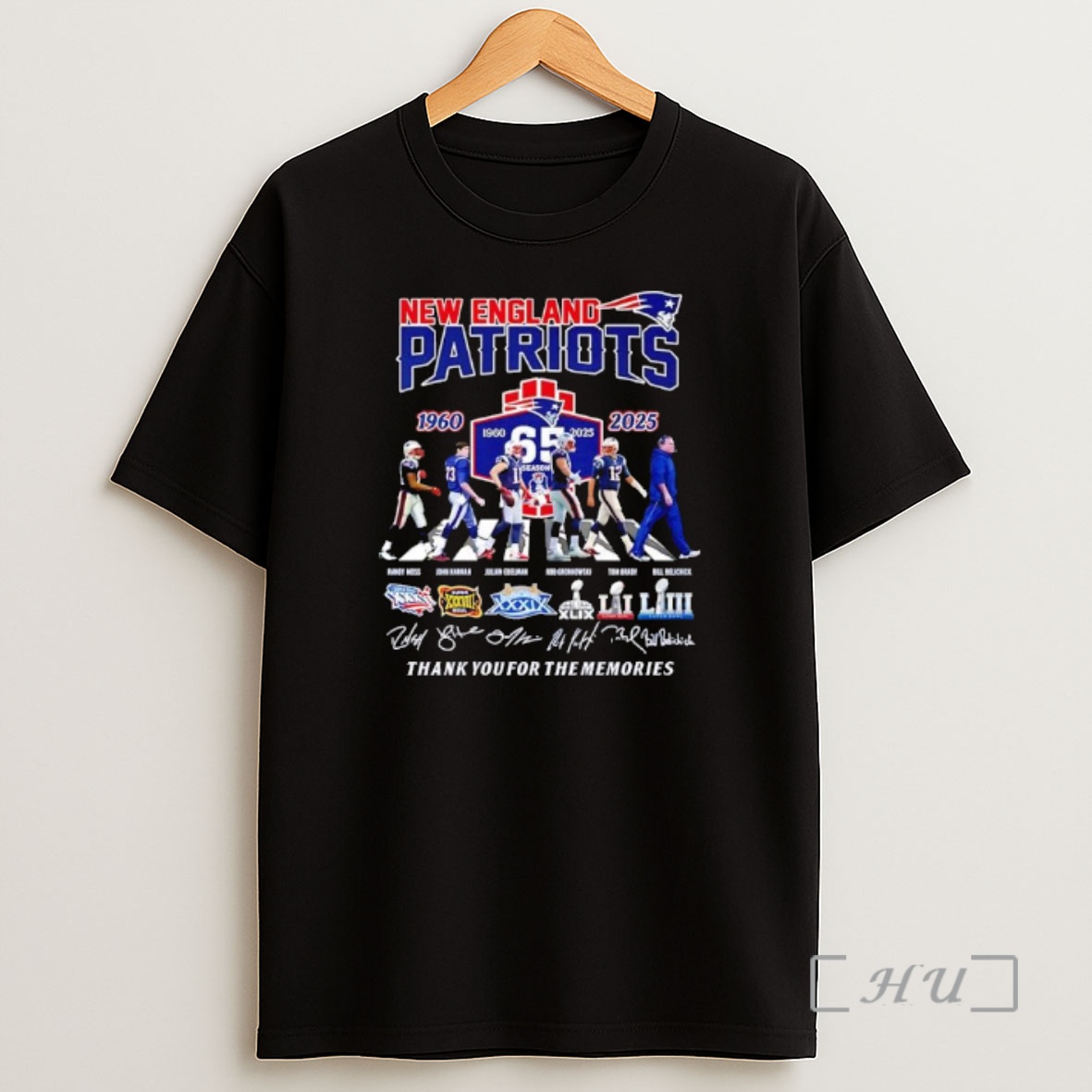 Officials New England Patriots 65 Seasons Super Bowl Champions Signatures Shirt Sweatshirt Tee