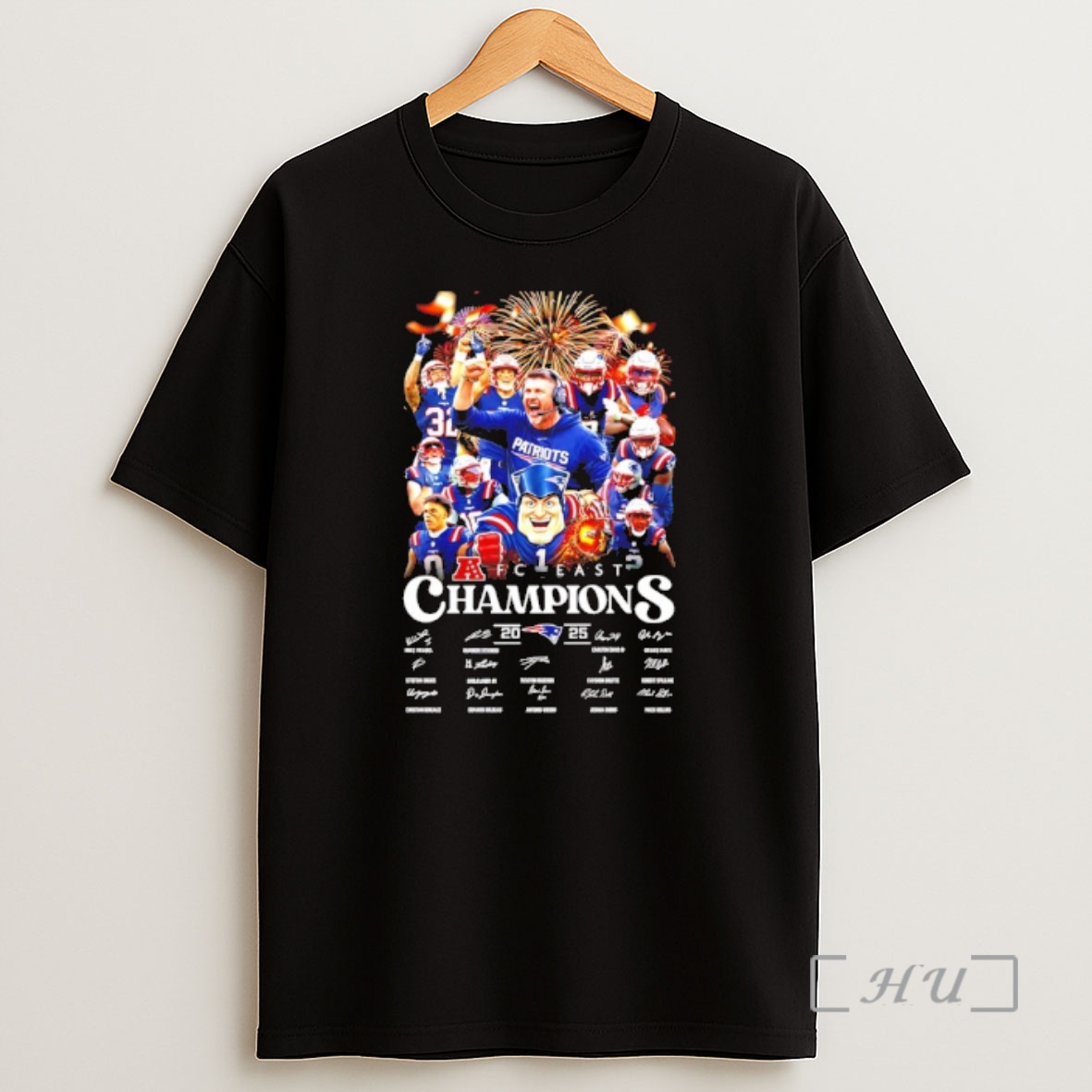 Officials New England Patriots Afc East Division Champions 2025 All Team Signatures Shirt Sweatshirt Tee