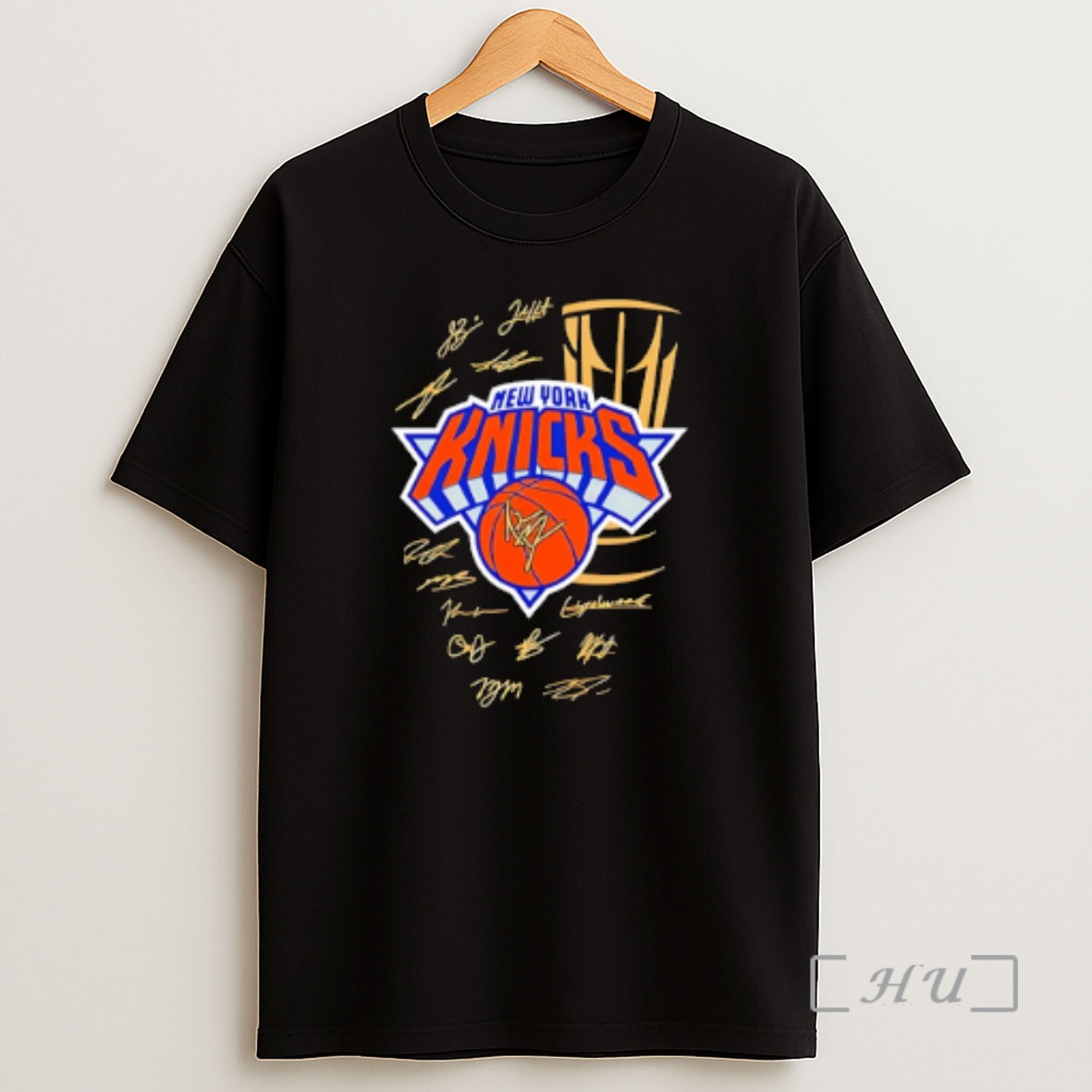Officials New York Knicks 2025 Nba Cup Champions Signatures Trophy Shirt Sweatshirt Tee
