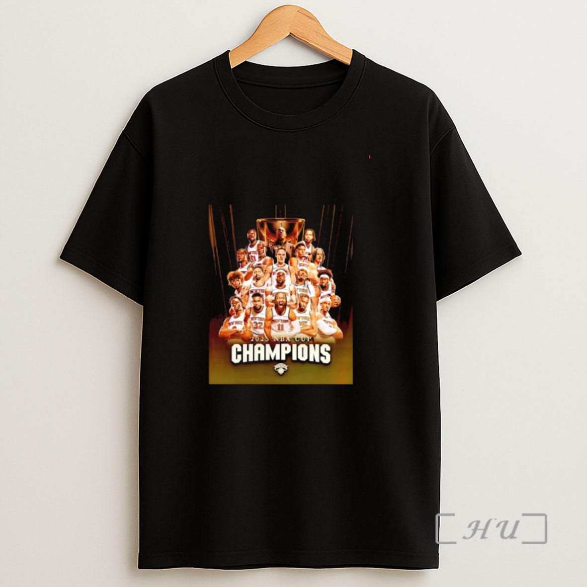 Officials New York Knicks Nba Cup 2025 Champions Photo Shirt Sweatshirt Tee