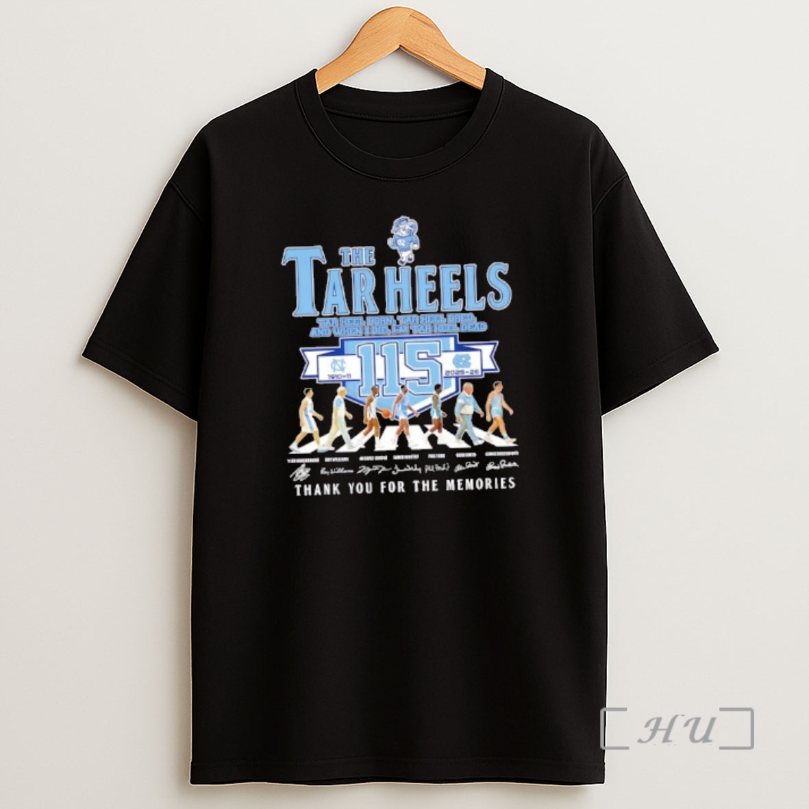 Officials North Carolina Tar Heels Lennie Rosenbluth And Players Abbey Road Signatures Premium Shirt Sweatshirt Tee