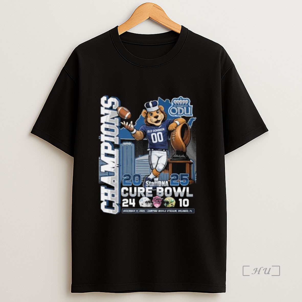 Officials Old Dominion Monarchs 2025 Staffdna Cure Bowl Champions Mascot Long Sleve Shirt Sweatshirt Tee
