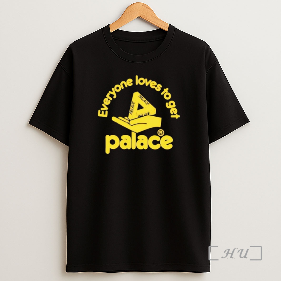 Officials Palace Hand Out Hot Everyone Loves To Get Shirt Sweatshirt Tee