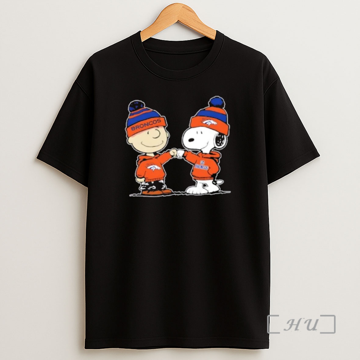 Officials Peanuts Charlie Brown Fist Bump Snoopy X Denver Broncos Football Shirt Sweatshirt Tee