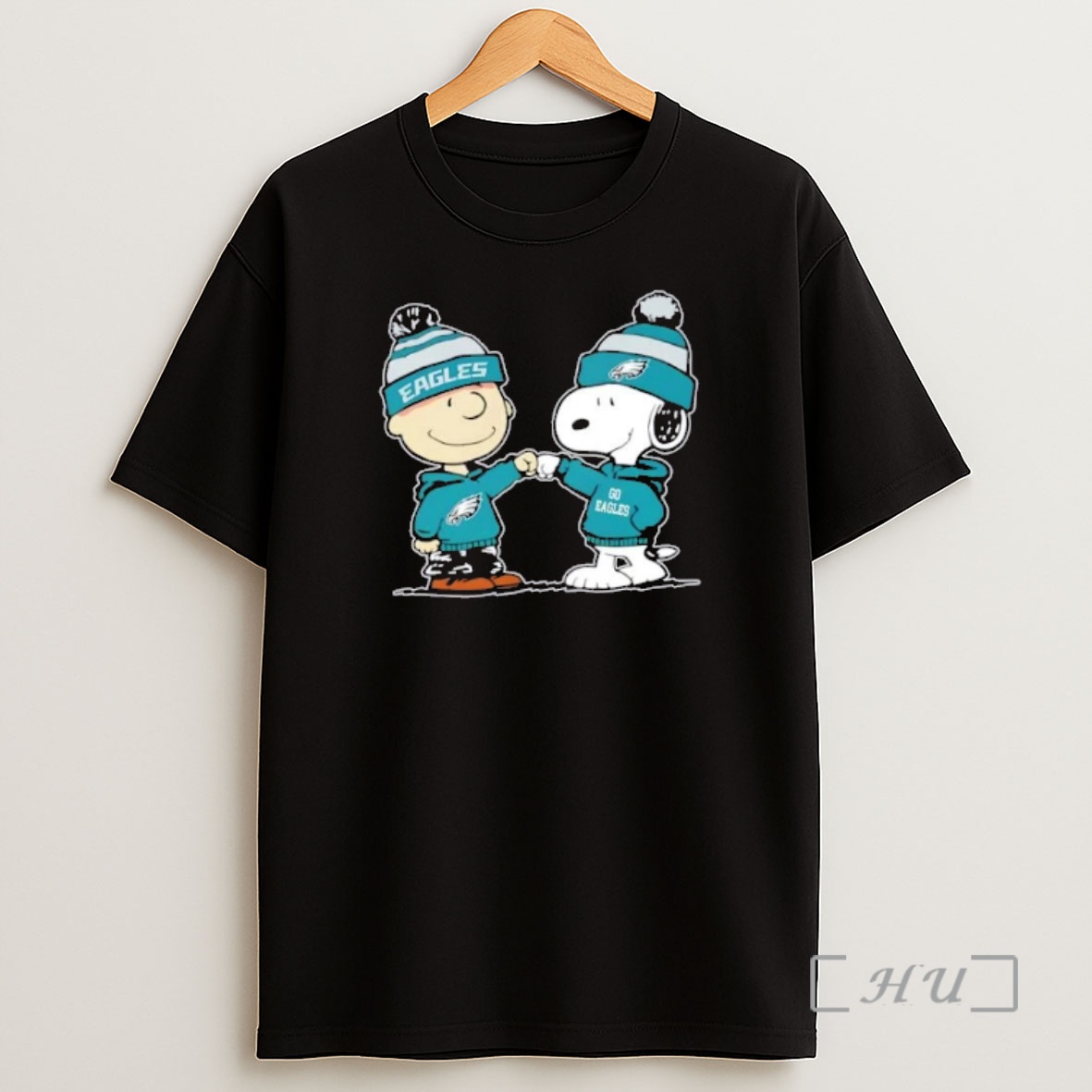 Officials Peanuts Charlie Brown Fist Bump Snoopy X Philadelphia Eagles Football Shirt Sweatshirt Tee