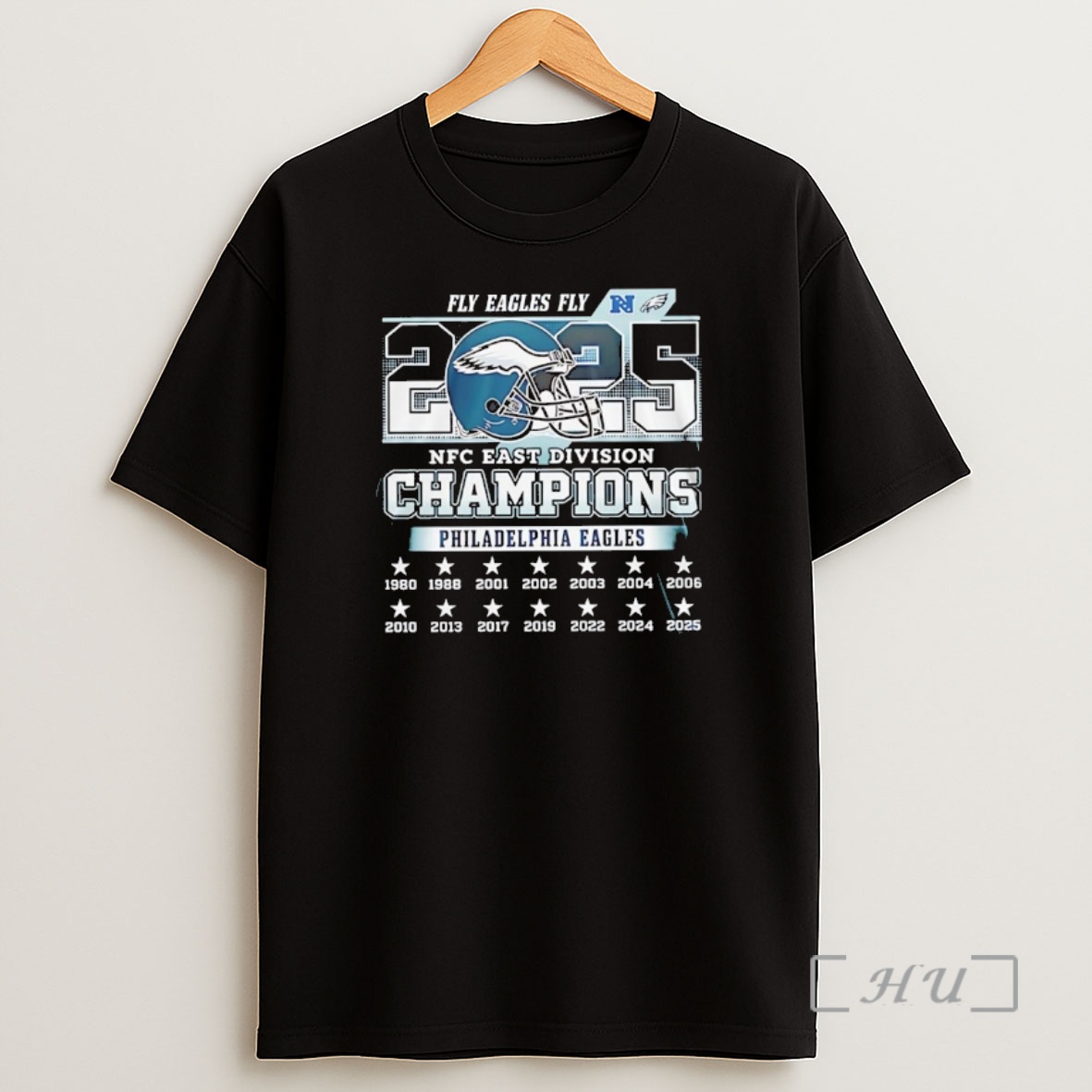 Officials Philadelphia Eagles Nfl 2025 Nfc East Champions Fly Eagles Fly Helmet Shirt Sweatshirt Tee