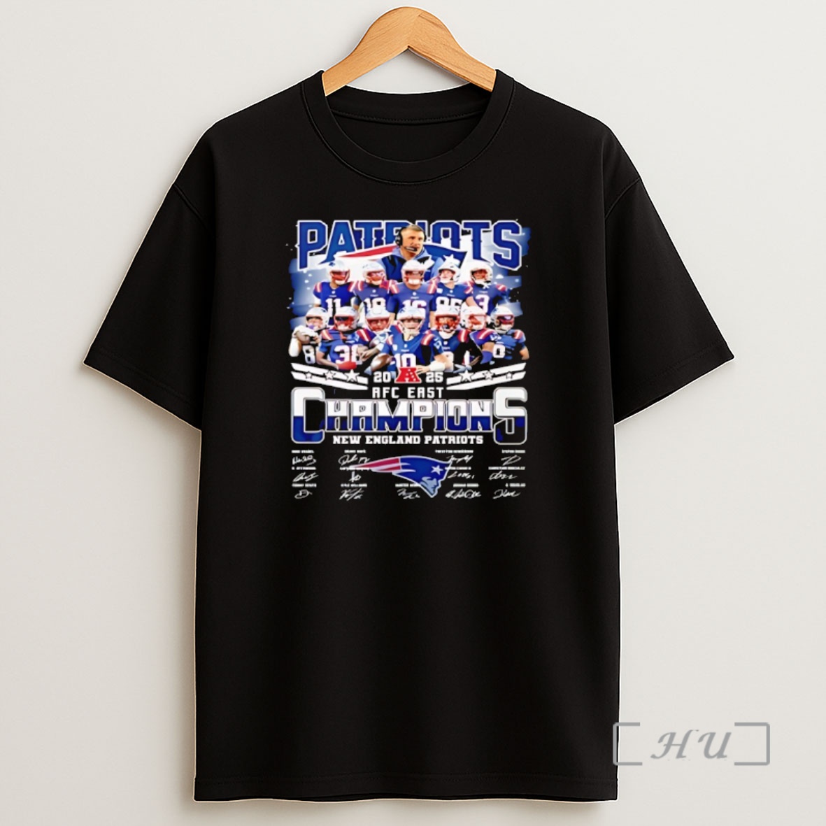 Officials Players And Coach New England Patriots 2025 Afc East Division Champions Shirt Sweatshirt Tee