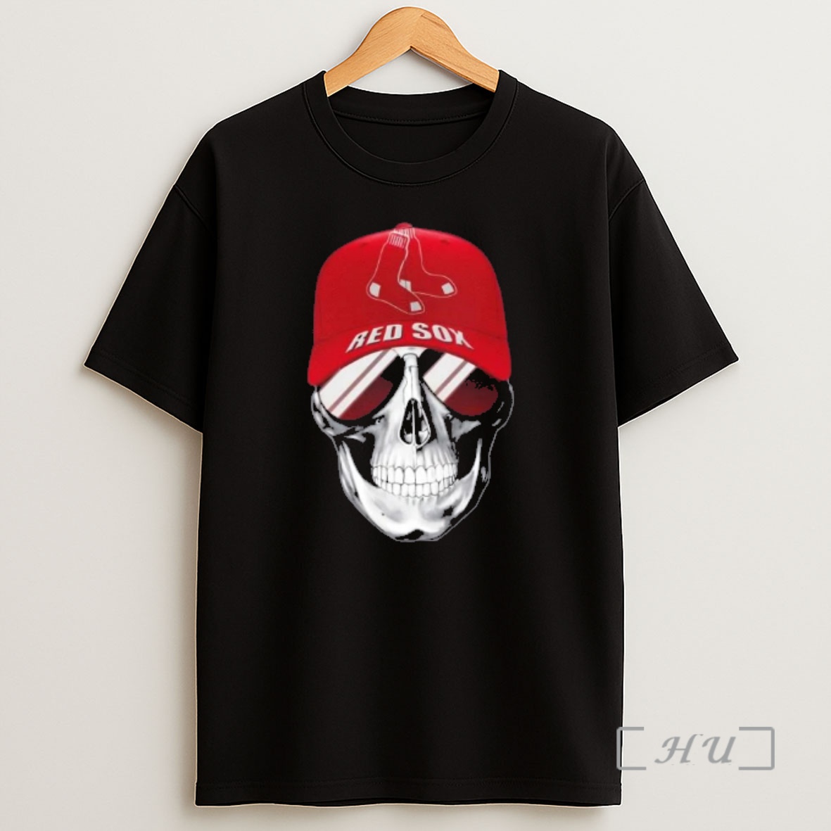 Officials Skull Wearing A Cap Boston Red Sox And Smiling With Fans Shirt Sweatshirt Tee