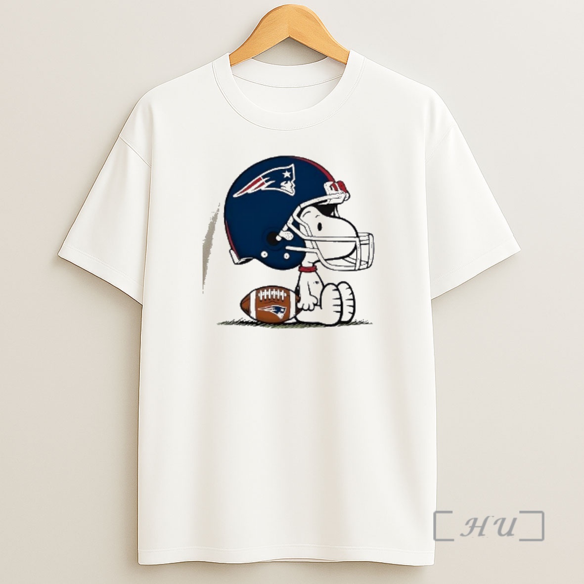 Officials Snoopy Helmet New England Patriots Football Premium Shirt Sweatshirt Tee
