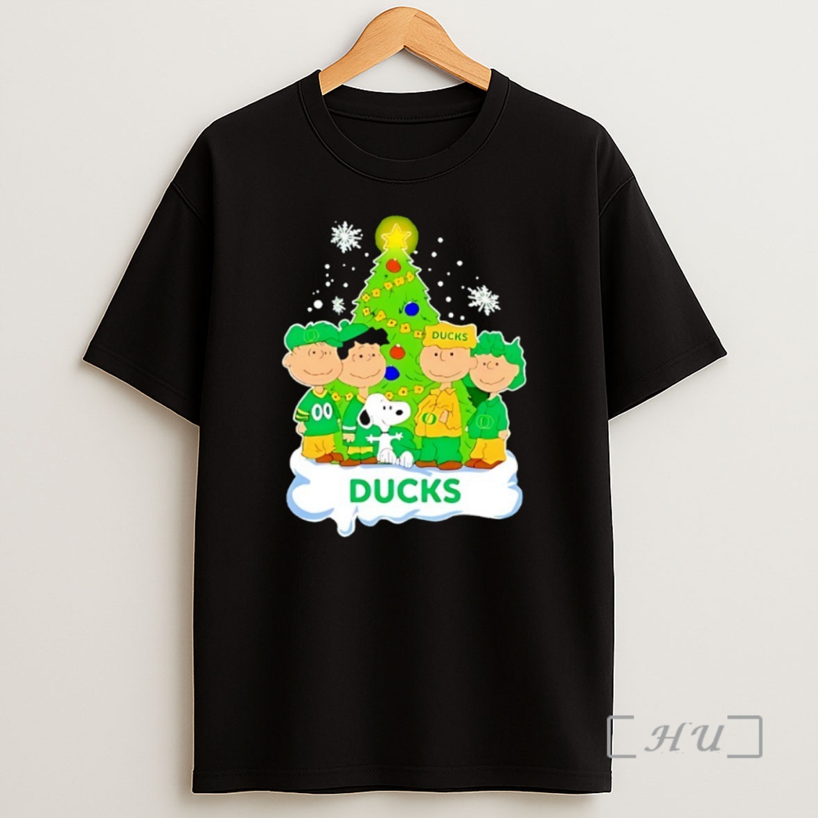 Officials Snoopy The Peanuts Oregon Ducks Christmas 2025 Premium Shirt Sweatshirt Tee