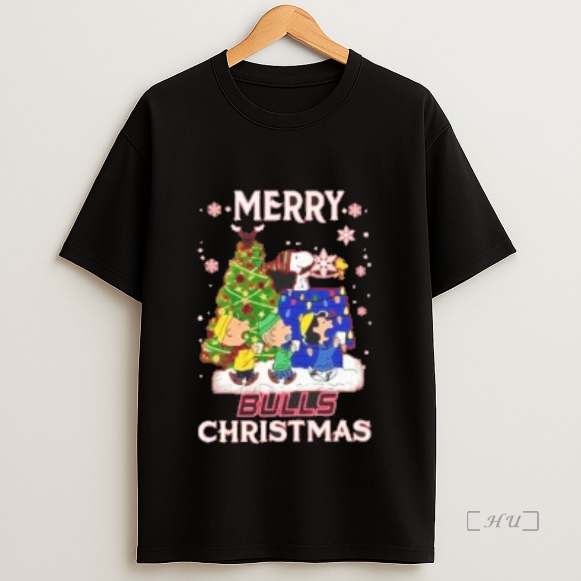 Officials Snoopy And Friends Merry Chicago Bulls Christmas Premium Shirt Sweatshirt Tee