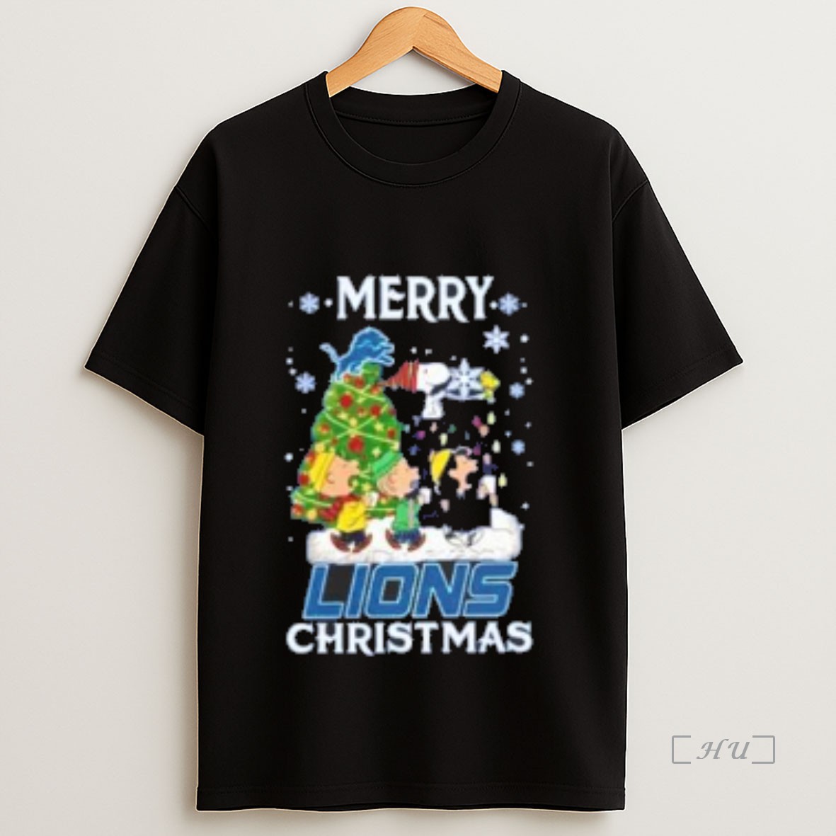 Officials Snoopy And Friends Merry Detroit Lions Christmas Premium Shirt Sweatshirt Tee