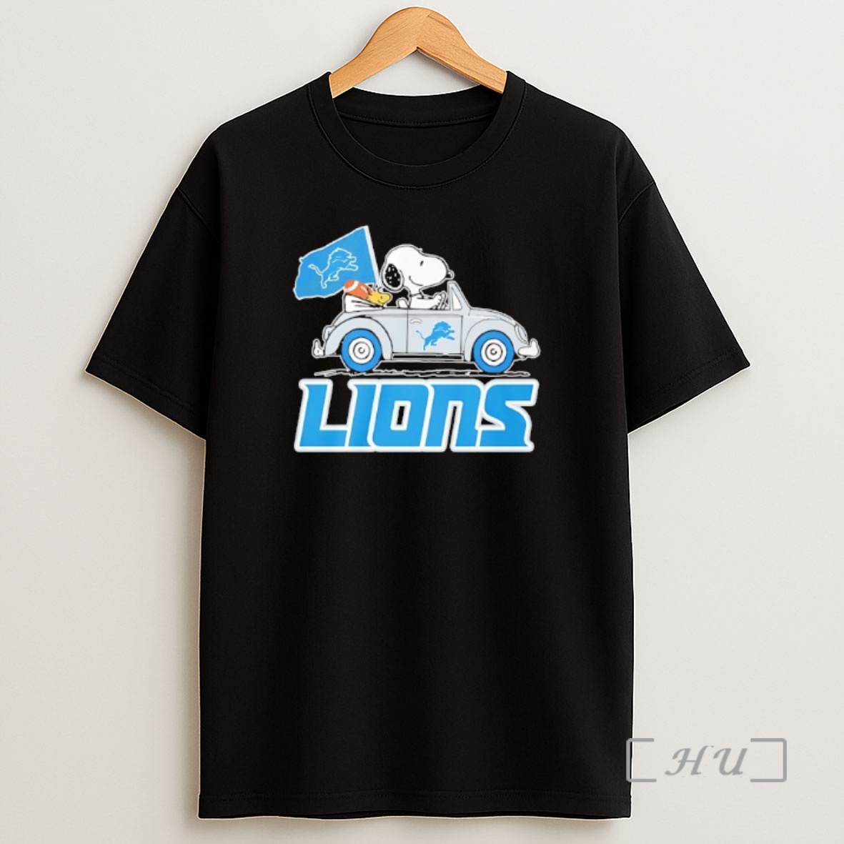 Officials Snoopy And Woodstock Riding Detroit Lions Football Car Shirt Sweatshirt Tee