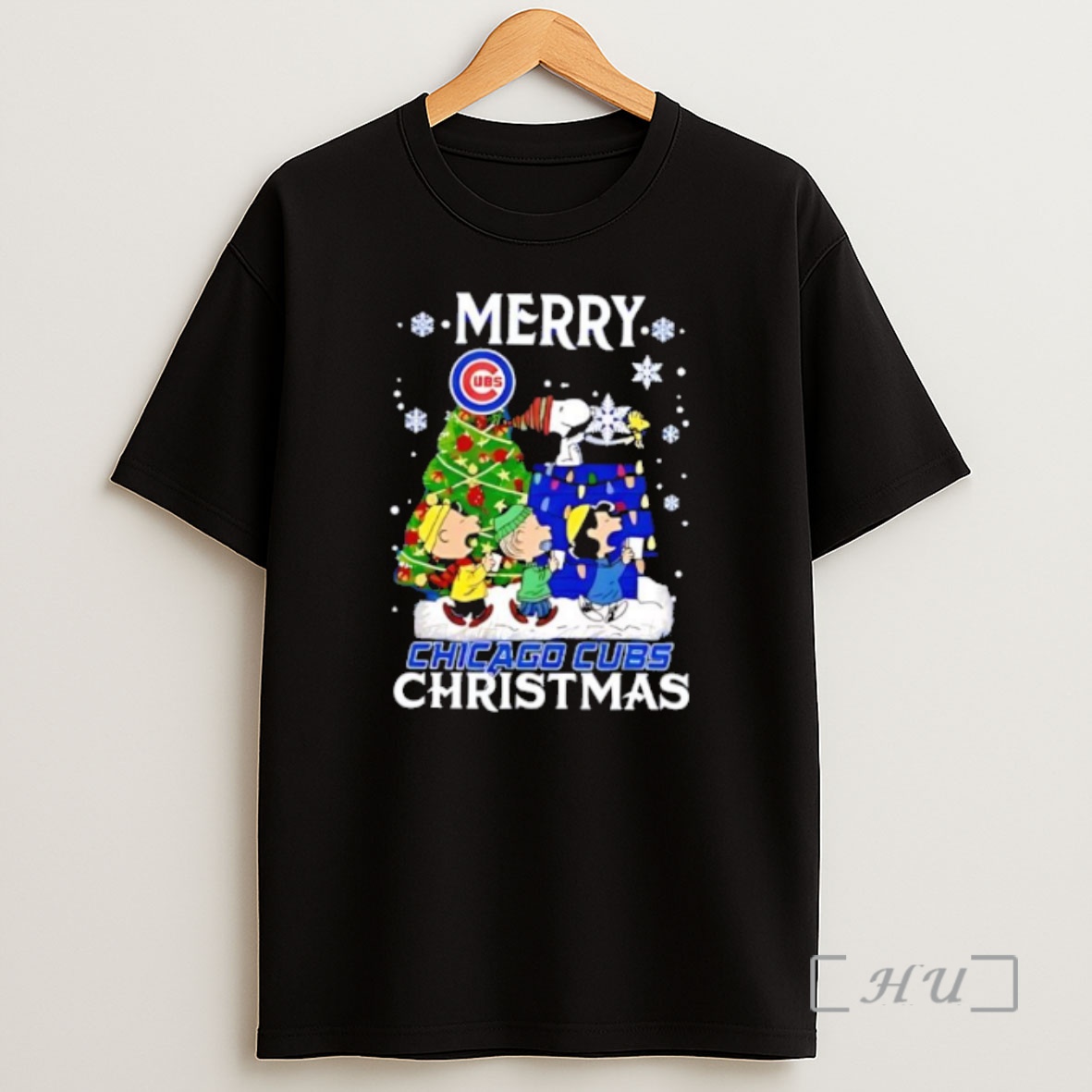 Officials Snoopy And Friends Merry Chicago Cubs Christmas Premium Shirt Sweatshirt Tee