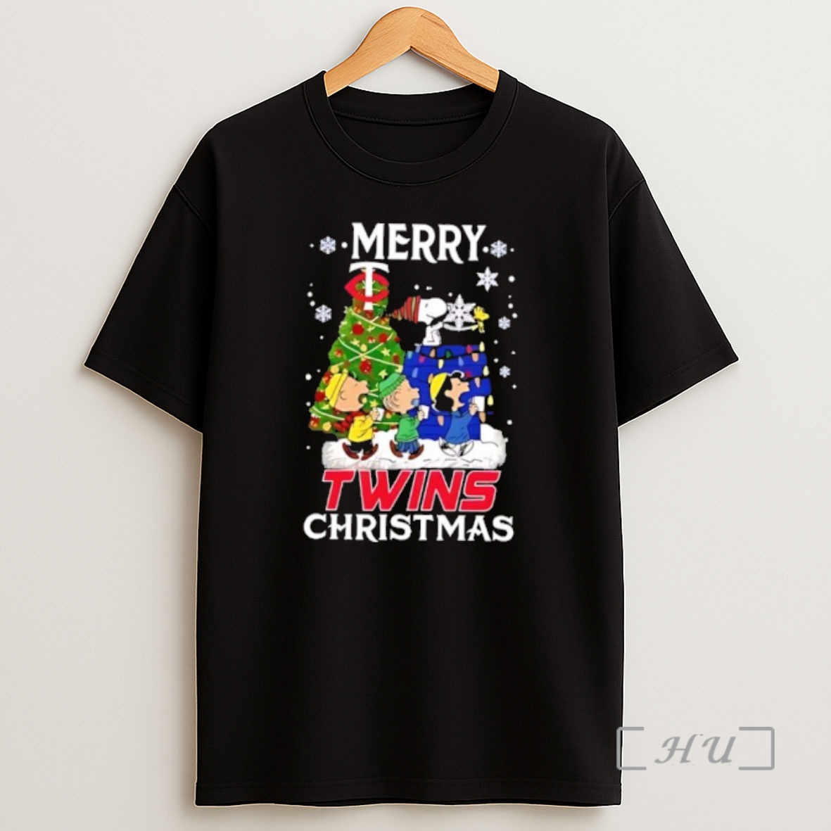Officials Snoopy And Friends Merry Minnesota Twins Christmas Premium Shirt Sweatshirt Tee