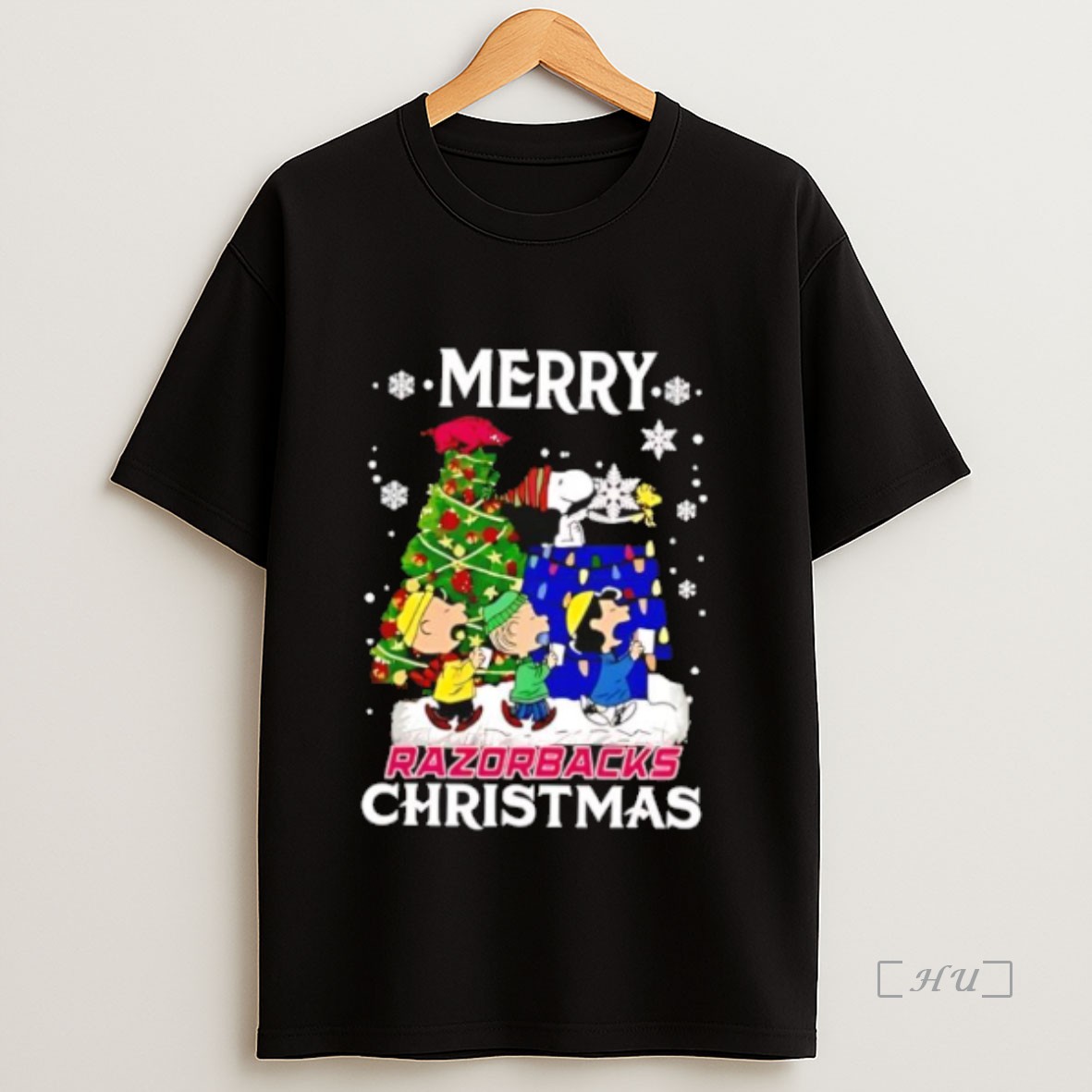 Officials Snoopy And Friends Merry Arkansas Razorbacks Christmas Cute Cartoon Premium Shirt Sweatshirt Tee