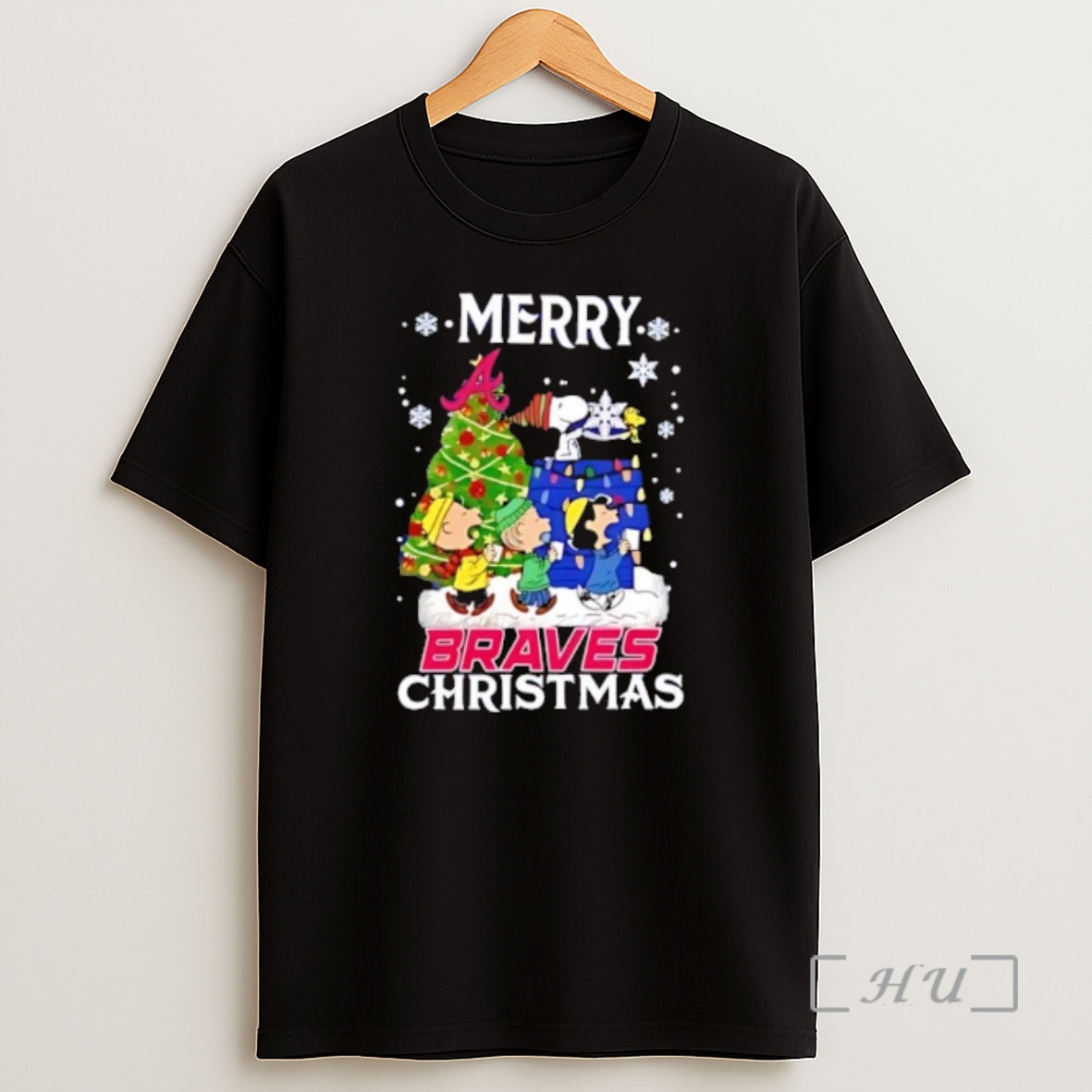 Officials Snoopy And Friends Merry Atlanta Braves Christmas Premium Shirt Sweatshirt Tee