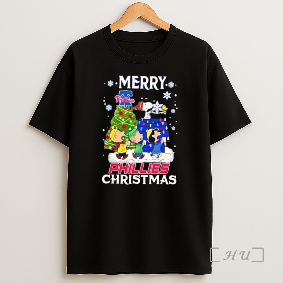 Officials Snoopy And Friends Merry Philadelphia Phillies Christmas Premium Shirt Sweatshirt Tee