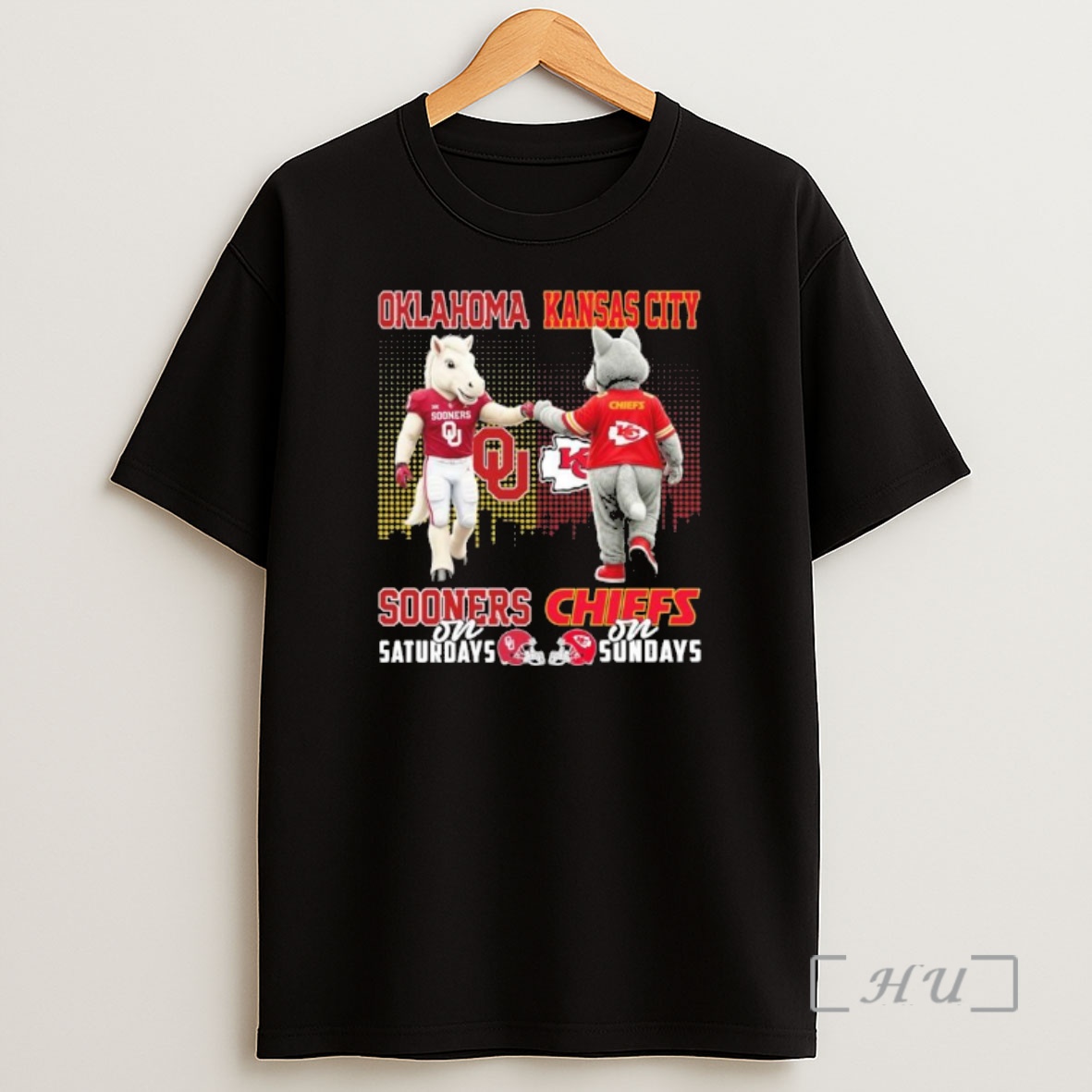Officials Sooners Vs Chiefs Mascot On Saturdays And On Sundays Shirt Sweatshirt Tee