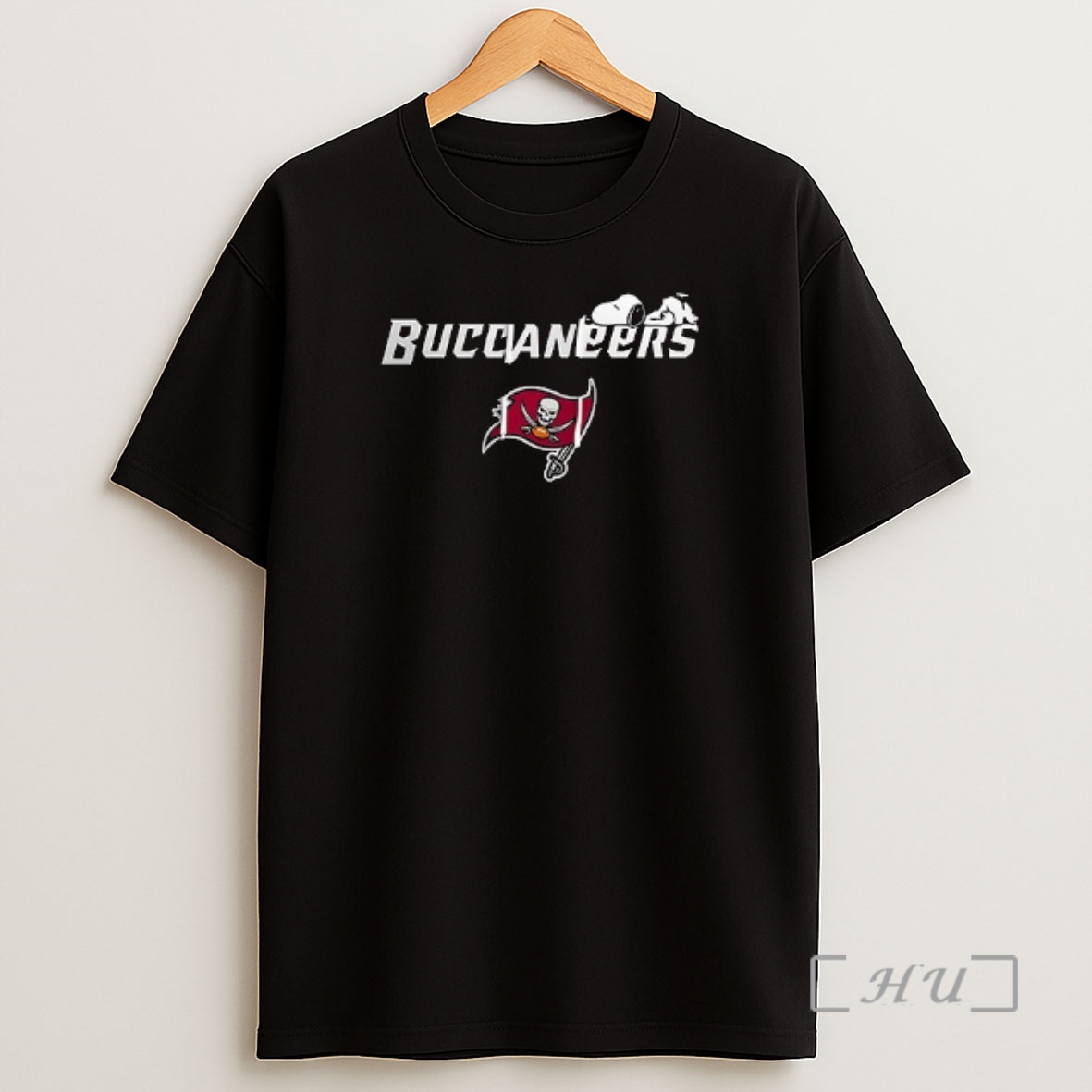 Officials Tampa Bay Buccaneers X Snoopy Double Sided Graphic Shirt Sweatshirt Tee