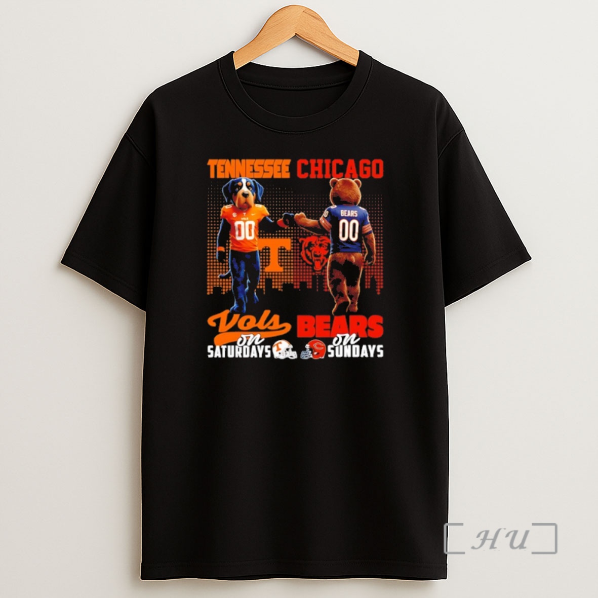 Officials Tennessee Volunteers On Saturdays Vs Chicago Bears On Sundays Mascot Skyline Shirt Sweatshirt Tee
