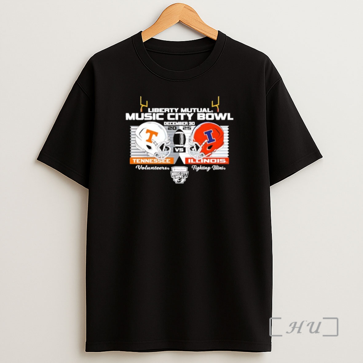 Officials Tennessee Vs Illinois Football 2025 Music City Bowl Black Head To Head Shirt Sweatshirt Tee