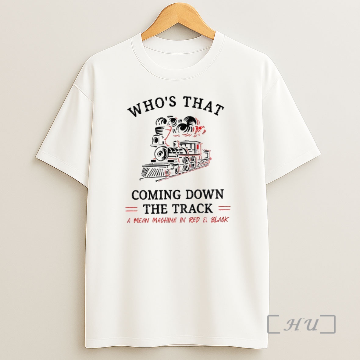 Officials The Dawgs Georgia Whos That Coming Down The Track A Mean Machine In Red Black Premium Shirt Sweatshirt Tee