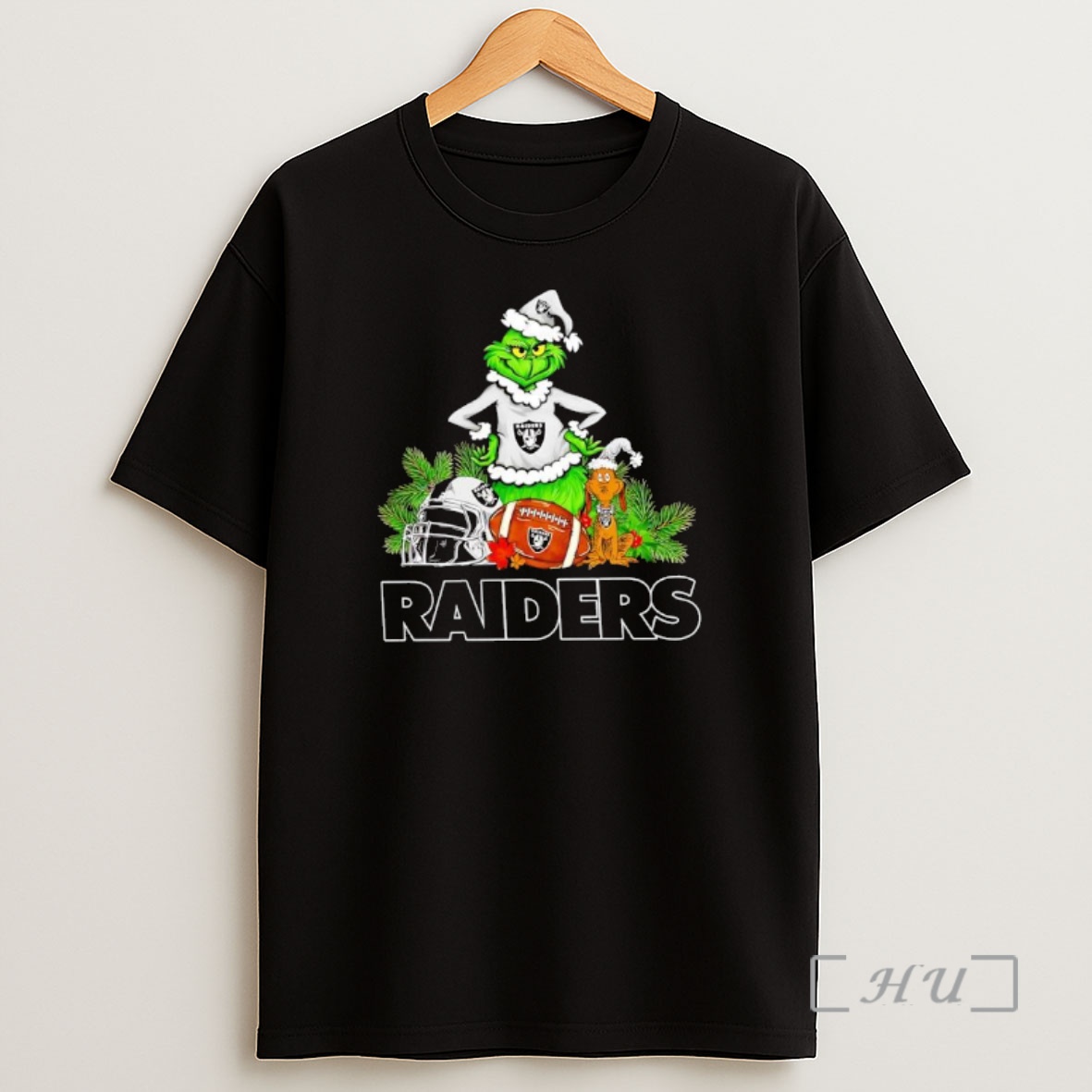 Officials The Grinch And Max Las Vegas Raiders Christmas Helmet Items Shirt Sweatshirt Tee