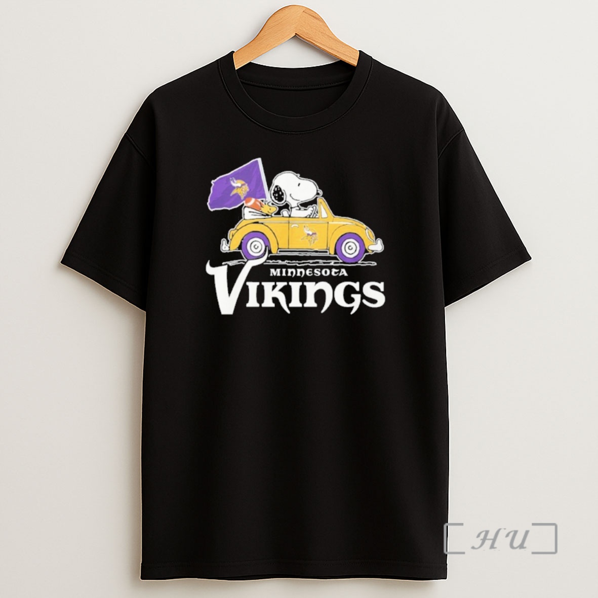 Officials The Peanuts Driving Car X Minnesota Vikings 2026 Shirt Sweatshirt Tee