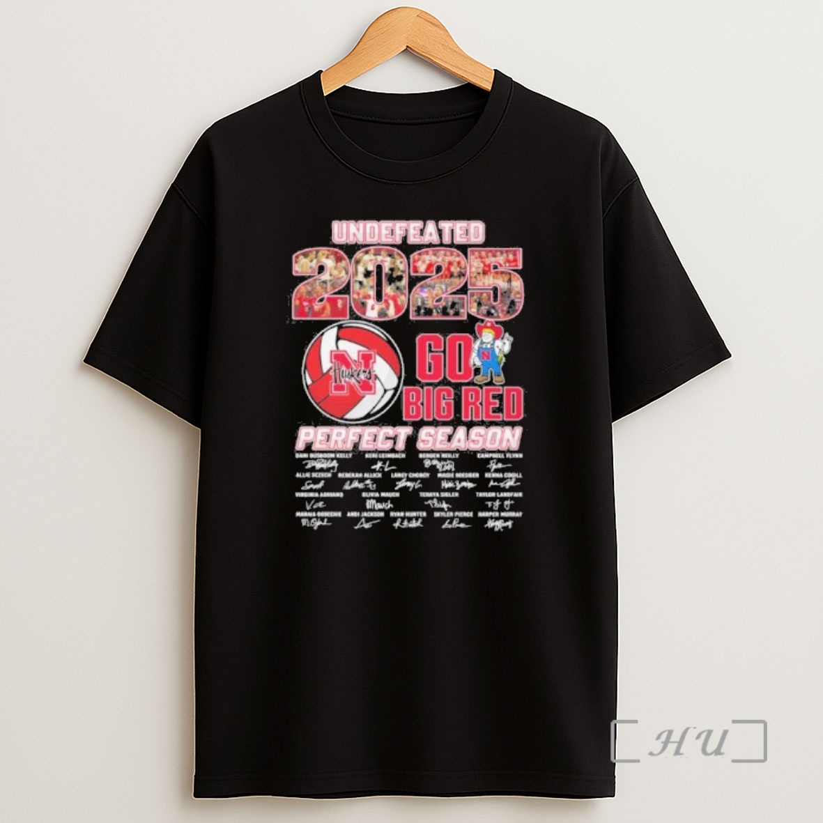 Officials Undefeated 2025 Nebraska Volleyball Go Big Red Perfect Season Signatures Shirt Sweatshirt Tee