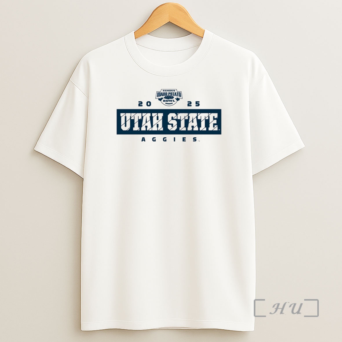 Officials Utah State Aggies 2025 Famous Idaho Potato Bowl Christmas Shirt Sweatshirt Tee