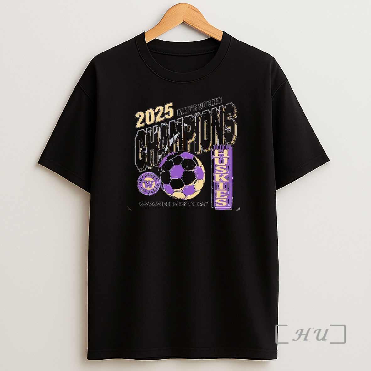 Officials Washington Huskies 2025 Mens Soccer Champions Vintage Christmas Shirt Sweatshirt Tee