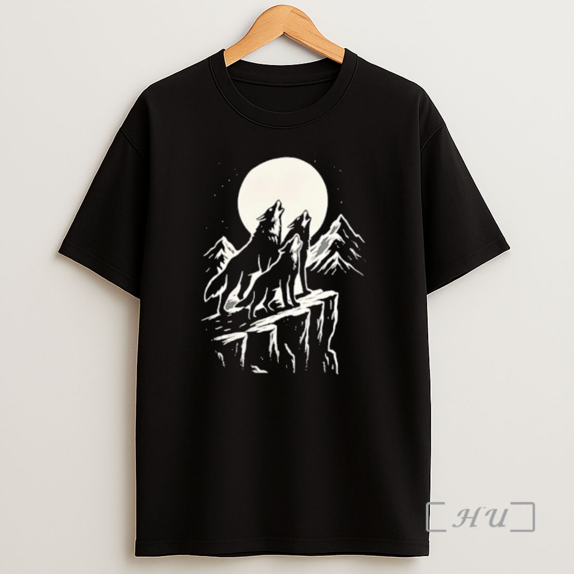 Officials Wolves Howling In The Moonlight Black White Shirt Sweatshirt Tee