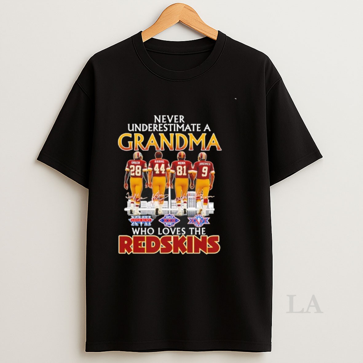 Original Never Underestimate A Grandma Who Loves The Redskins 3x Super Bowl Champions Signatures Shirt