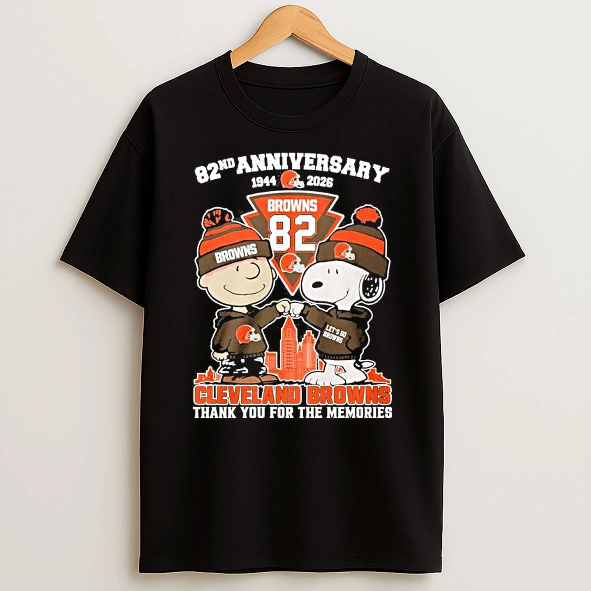 Snoopy And Charlie Brown Fist Bump X Cleveland Browns 62nd Anniversary 1944 2026 Shirts