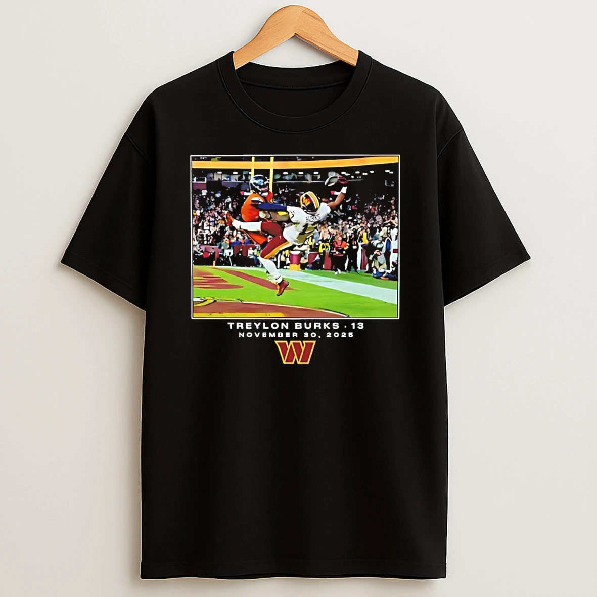 Treylon Burks Washington Commanders Makes Incredible 1 Handed Shirts